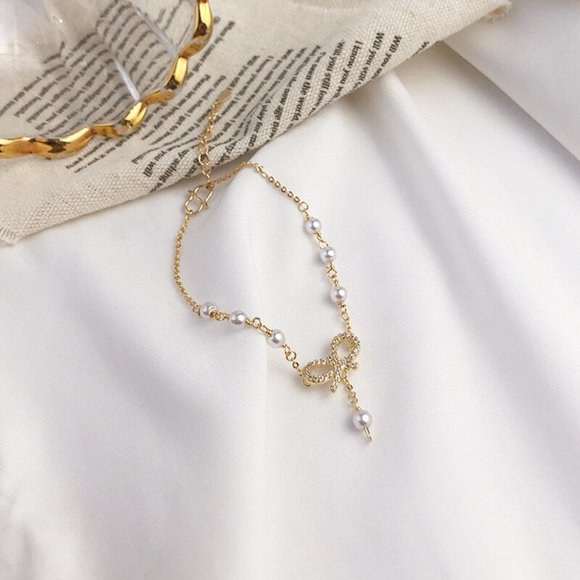 *NEW Yellow Gold Diamond Bow Knot Pearl Bracelet - Picture 5 of 10